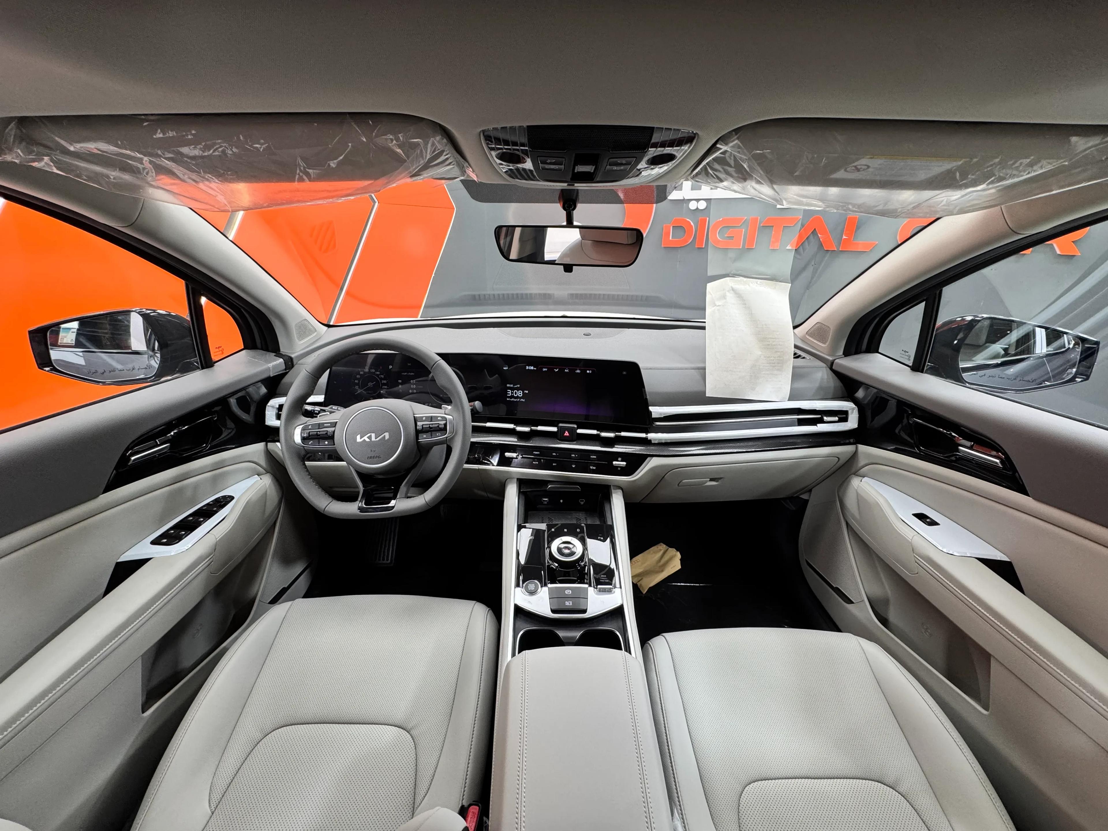interior frontLeft