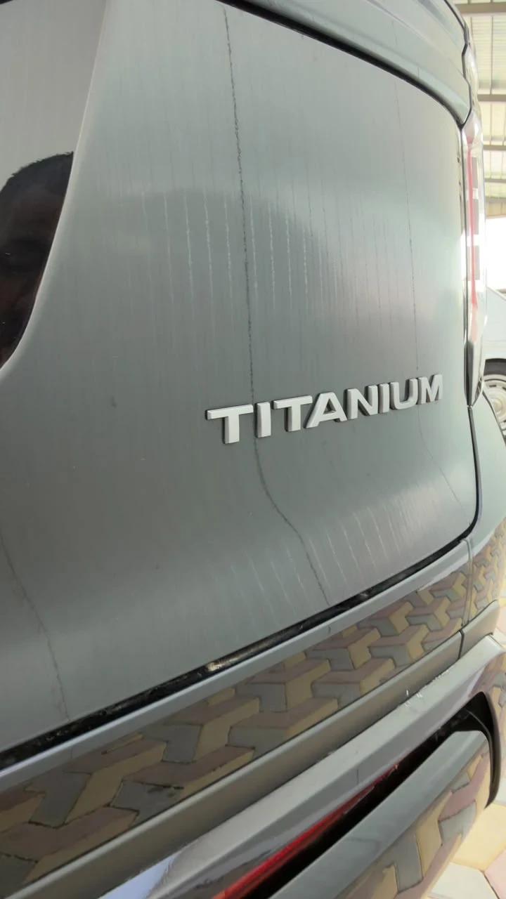 exterior rearRight